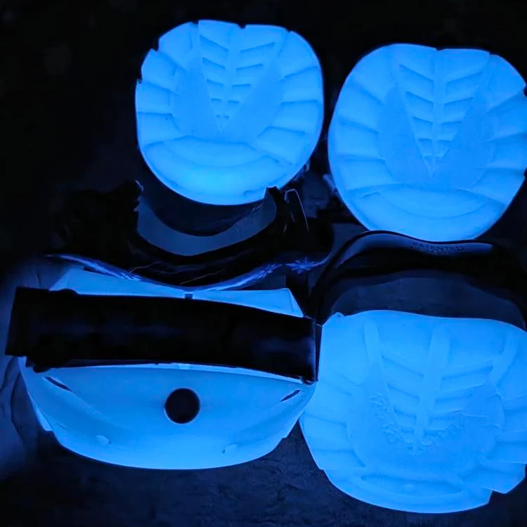 Renegade® Viper Glow™ Hoof Boot - Glacier Blue Glow - Image 3